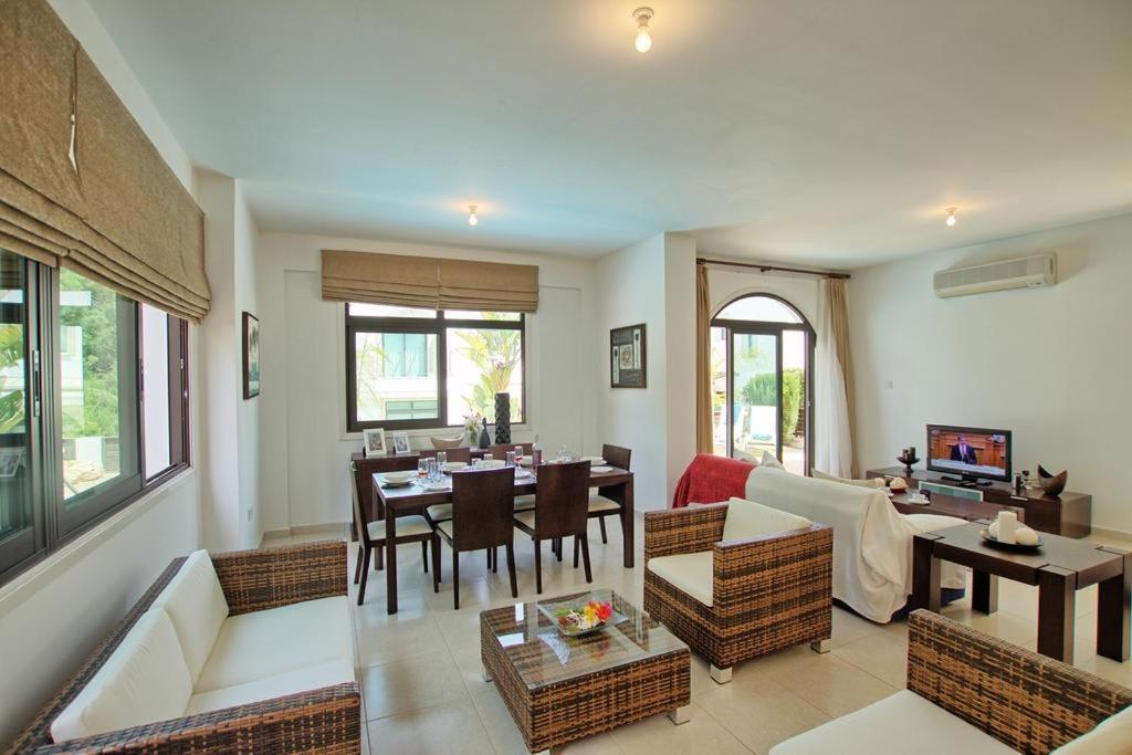 Villa Anatoli - Cape Greco โปรทาราส ภายนอก รูปภาพ